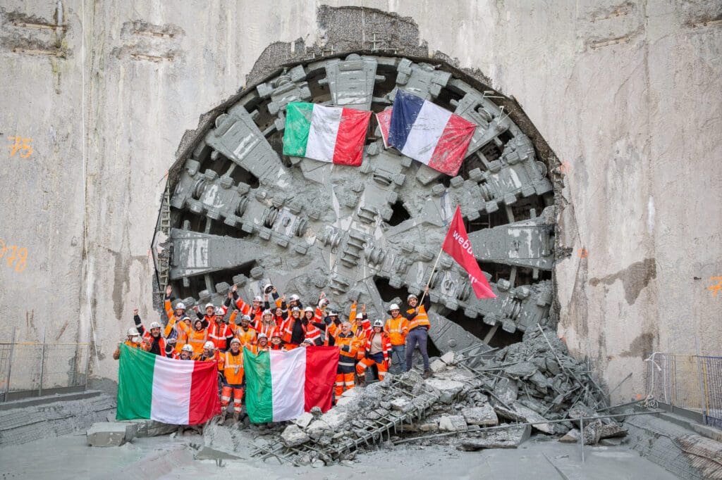 Tunnel Boring Machine (TBM) - Projeto Grand Paris Express, França